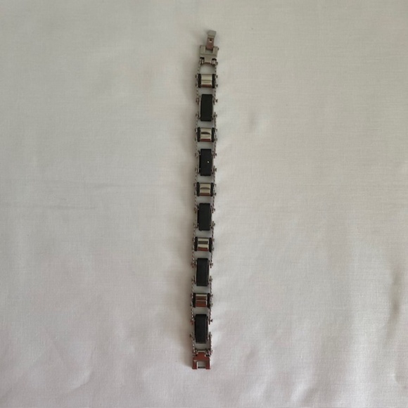 Silver Tone Black Silicone Titanium Metal Bracelet Length 8 1/2" - Picture 6 of 8